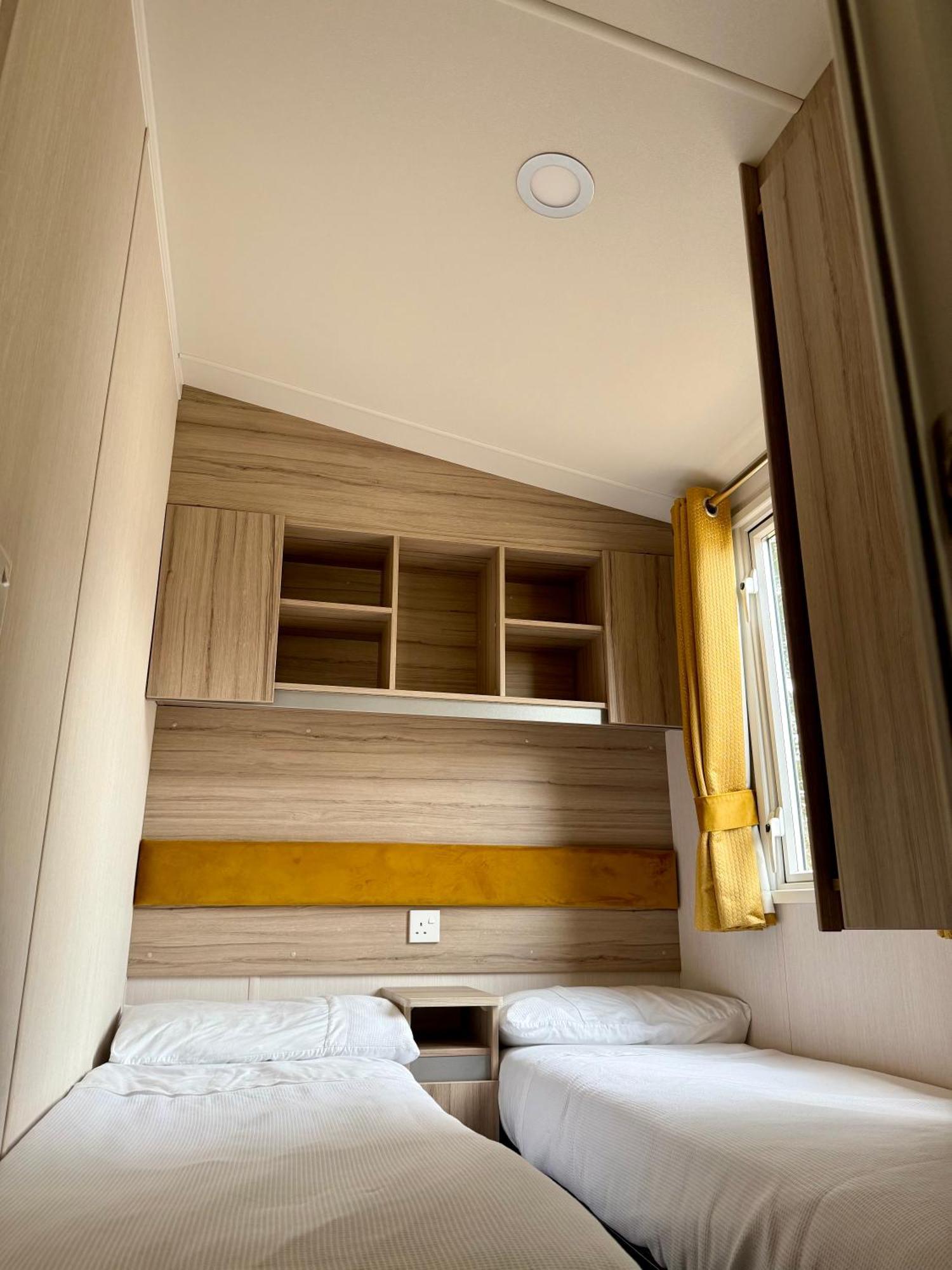 The Salmon Van - Beautiful, Luxury Static Caravan Aberlour Exterior photo